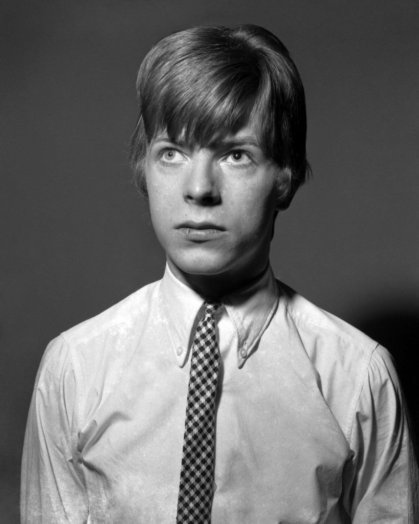 http _a.amz.mshcdn.com_wp-content_uploads_2016_01_Bowie-1966-3